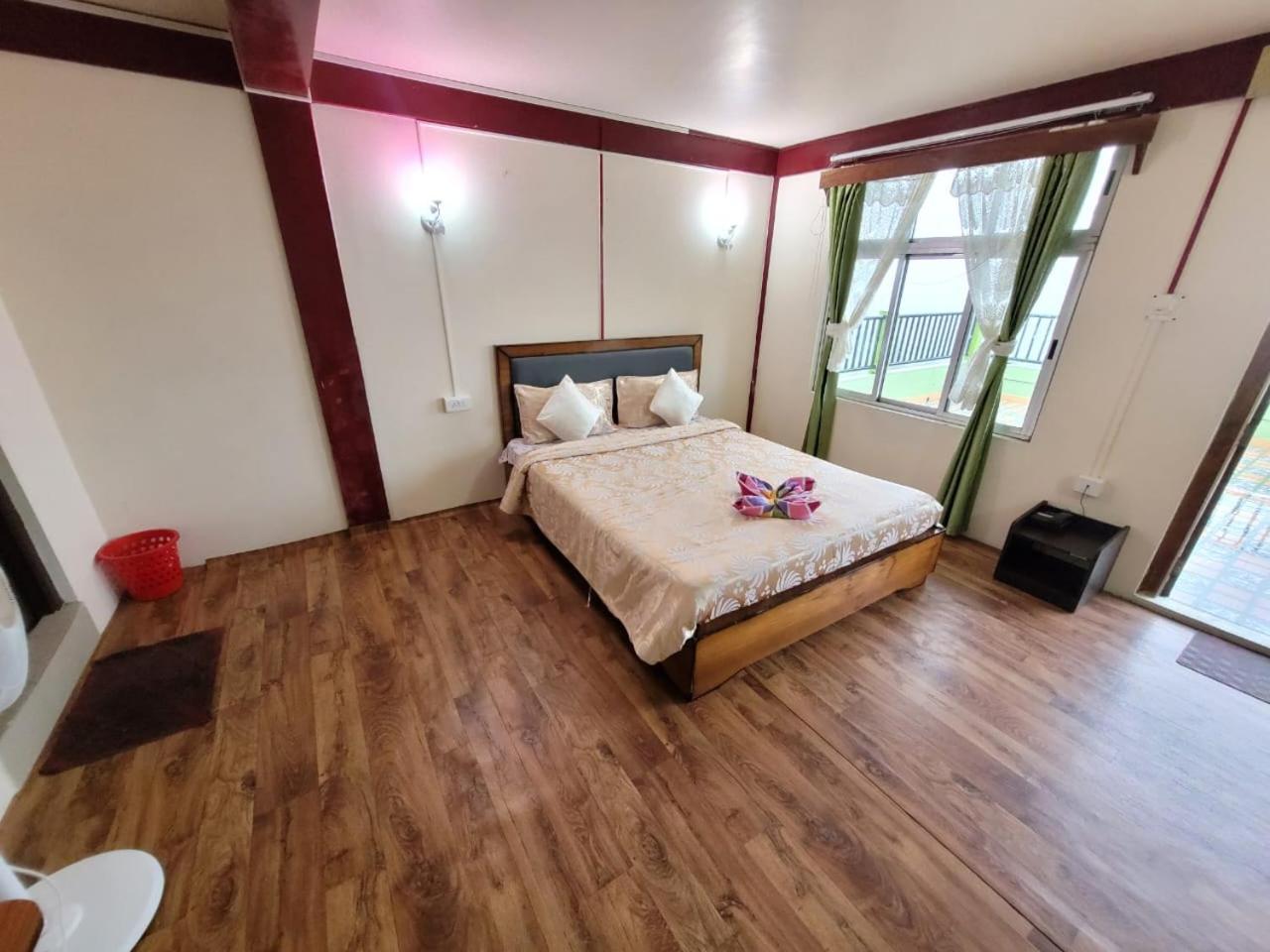 Abode Me Me Ai Haven Hotel Cherrapunji Exterior photo